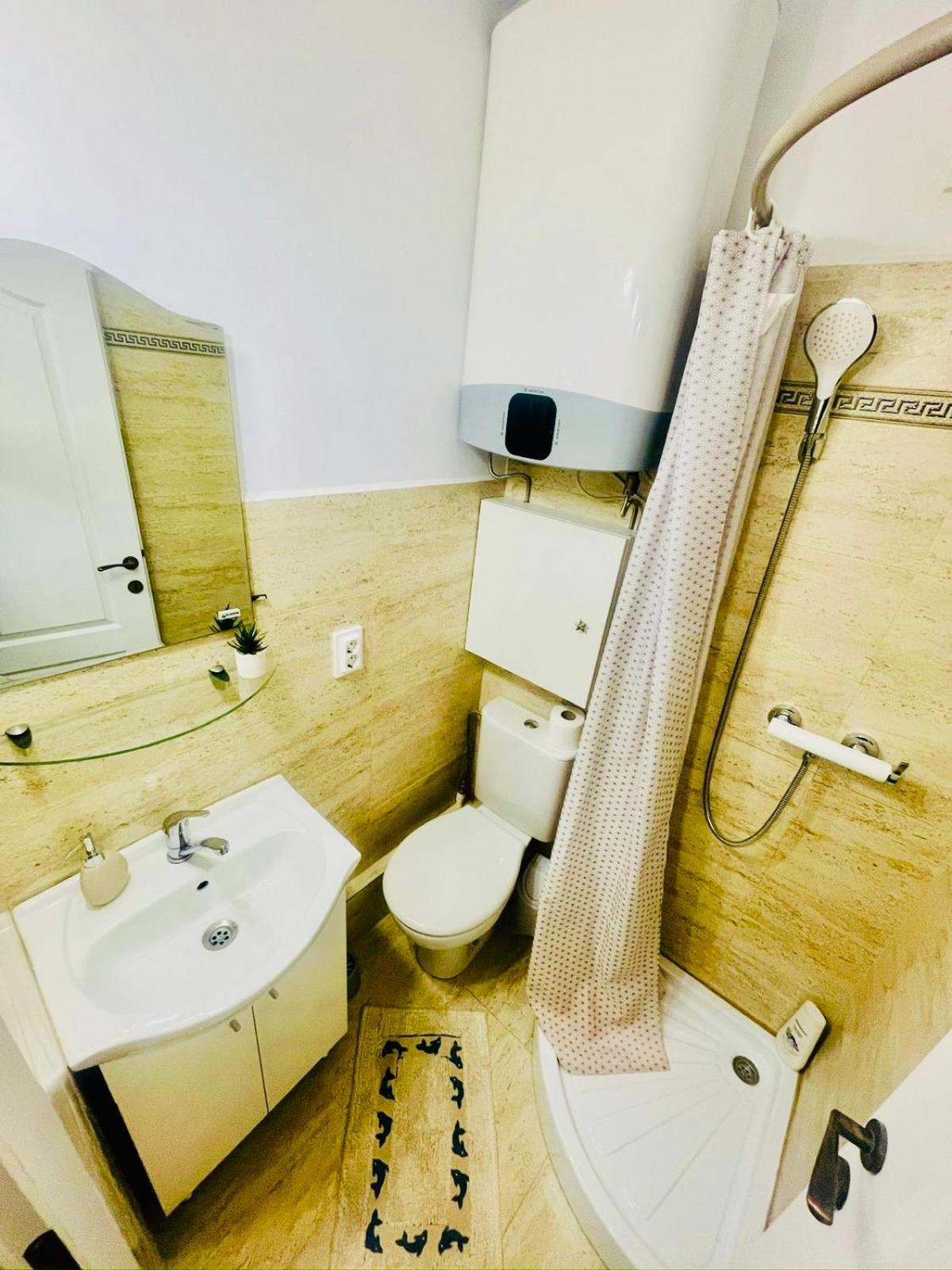 Suite4Rent Iasi Eksteriør billede
